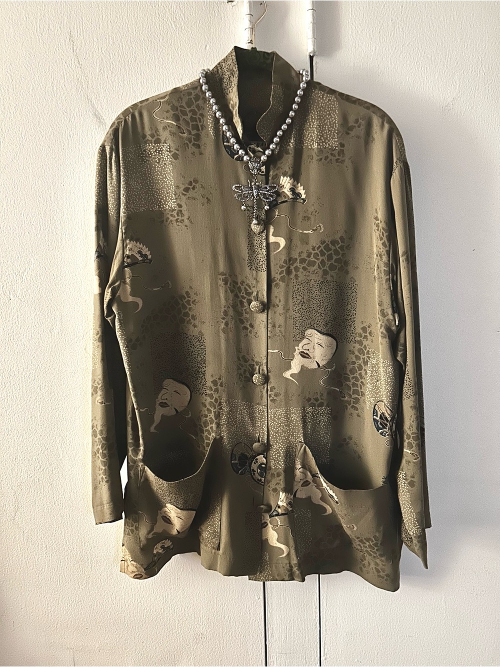 Vintage Harari 😎If you know you know😎Grey/Brown Silk Tunic Sultry Print RARE😇